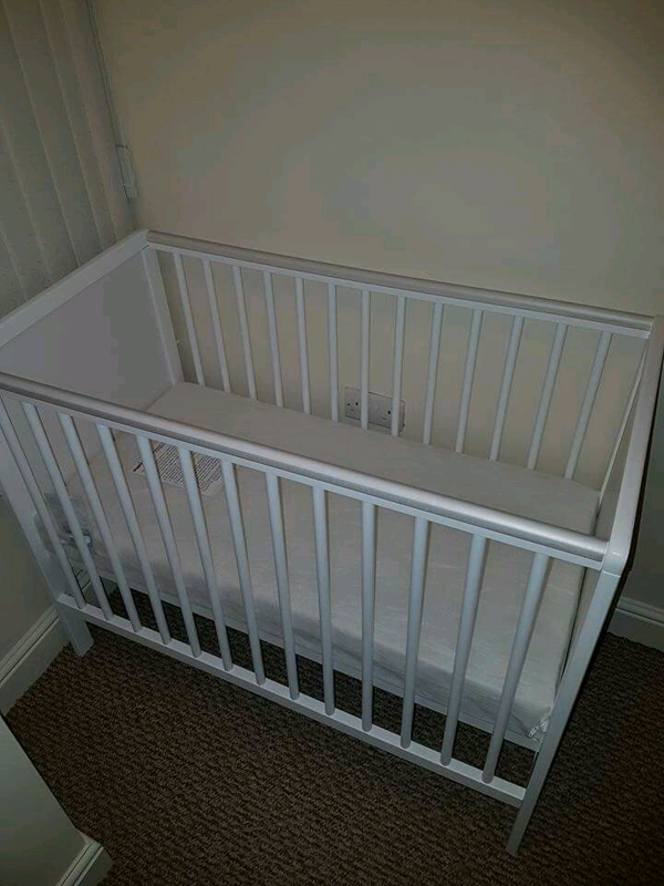 aldi wooden cot